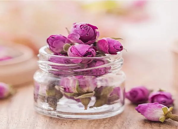 تصویر 3 از خرید غنچه گل محمدی کاشان + قیمت فروش استثنایی